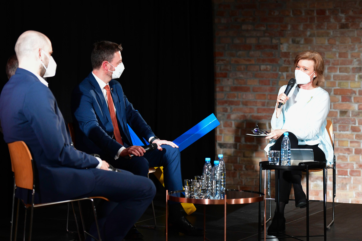 Zastavme ich bratia!